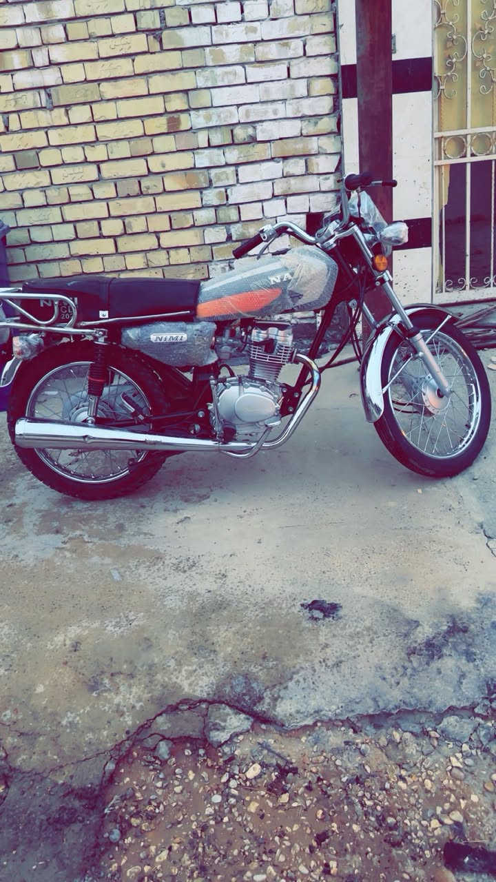 السلام عليكم نامه موديل  ٢٥ أورق سكنر سعر ٧٠٠وبيه مجال لطيبين الرقم ***********
