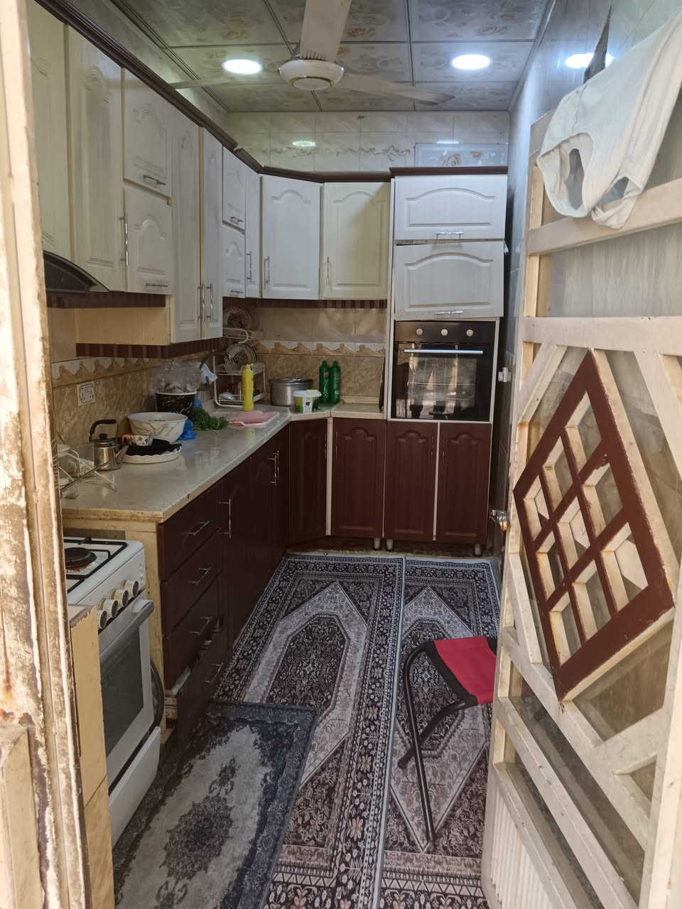 دار للبيع بدايت شارع سيد جوه قرب مجسر ونفق العباس طابو بستنه ١٠٠ م طابق ونص بناء نضيف يبعد عن الحرم ١٠ دقايق مشي مو اكثر مركز المدينه طبعآ يصلح سكن او حسينه السعر ٢٥٠
***********
