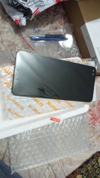 شاشة مبايل • جديدة