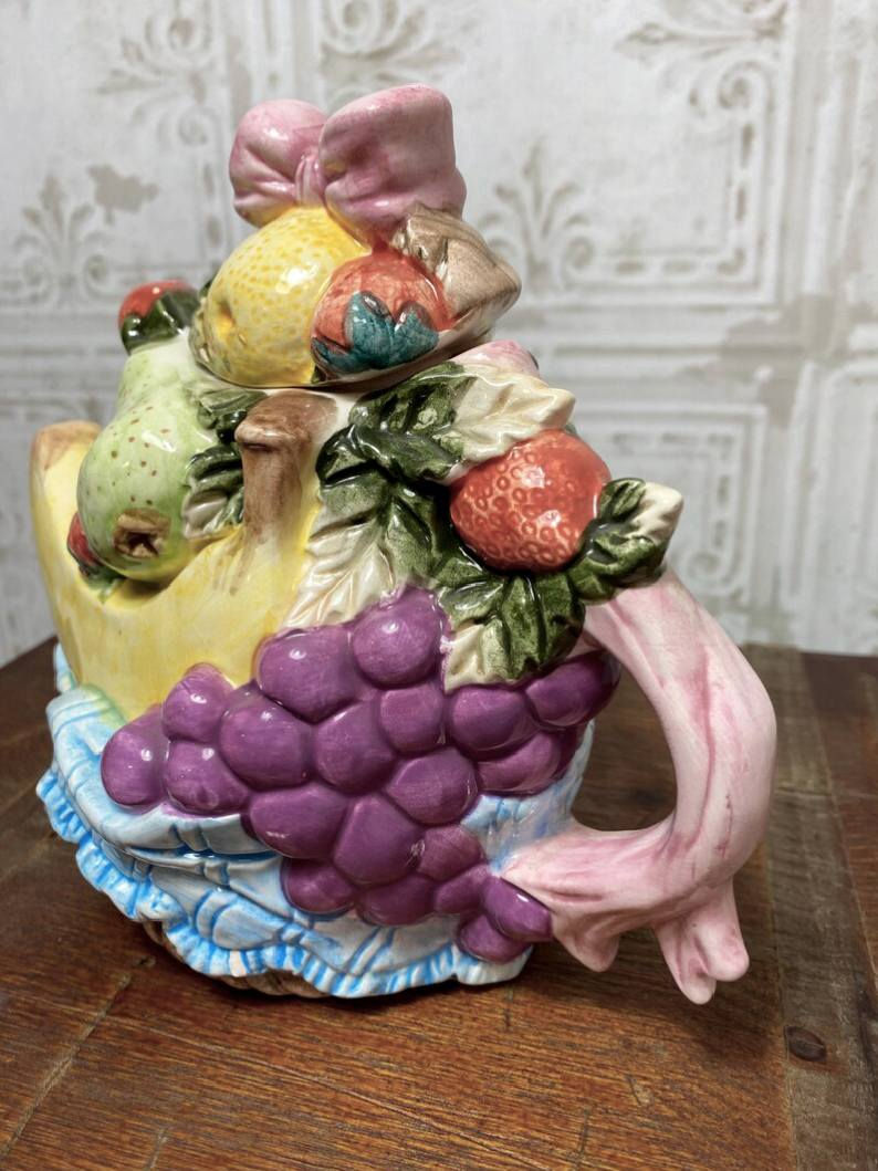 شلون قطعه تفلش 🙂🫣🍊🍓🍇🍌🍋
إبريق شاي حجم كبير من مجموعه " Fruit Basket " ( سله الفاكهه ) مصنوع من السيراميك مختوم هيريتج مينت المحدوده قطعه متتكرر 😉


**إذا كنت صاحب هذا الإعلان وتريد حذفه لأي سبب، رجاءا أرسل رسالة إلى الدعم الفني**