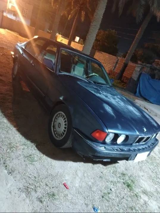 اسلام عليكم BMWموديل1991.كير محرك كله جديد بيها نقص واحد بس الجام ميصعد سياره كلش حلوه بيها نشاط قوي سعرها 34بيها مجال