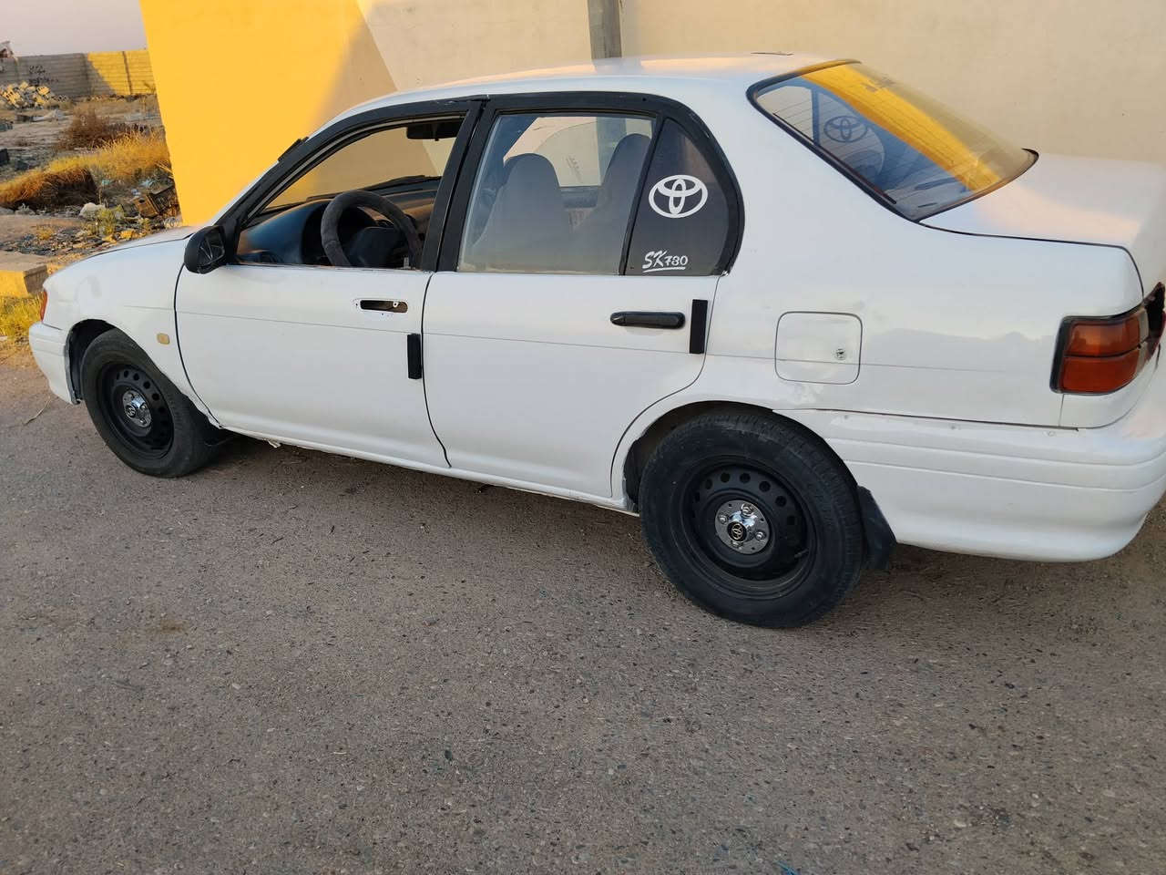سلام عليكم كورلا للبيع موديل 95
صبغ عام الجماليه رقم بغداد جديد المكان ديالى ***********

 حمرين السعر 30وبيه مجال كير مكينه حاويه تخم تاير
