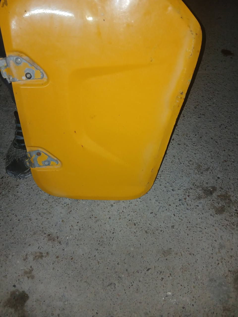 باب يسرا تكتك نظيف خالي من الصبغ بيه كيلون و حاضن العنوان مدينة الصدر ***********
