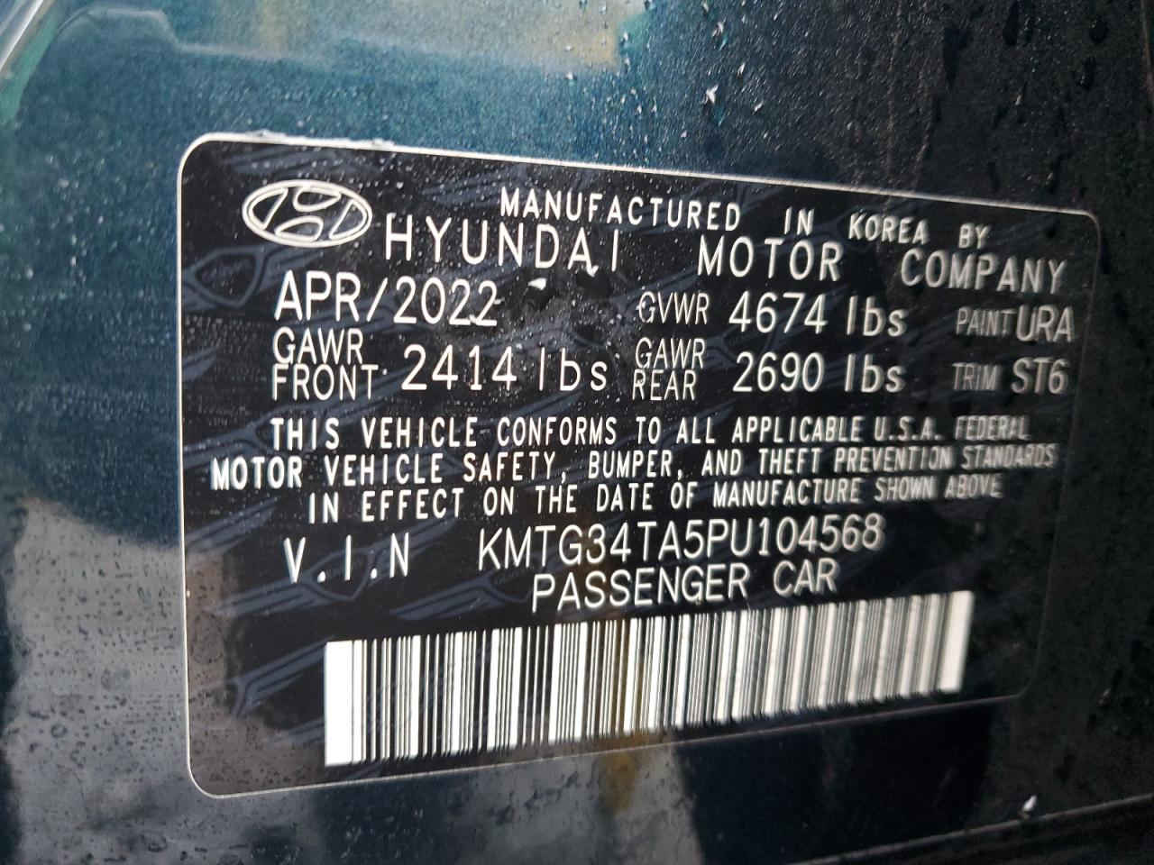 GENESIS G70 2023 Sport Prestige 2000 Turbo
VIN: KMTG34TA5PU104568
جنسس G70  موديل 2023 فئة سبورت برستيج Sport Prestige  محرك 2000 تيربو
الحادث خلفي بكلايت خلف السائق .. ((بدون ضرر أيرباك)) كما موضح بالصور + شخوط خفيفة 
العداد: 63,000 كيلو متر
اللوحة: الشكل الجديد - محافظة القادسية – معوقين مع كفالة التحويل
مكان السيارة: بغداد – حي القادسية
السعر: 217 ورقة
الأتصال: ***********
المواصفات :
الكبح عند خطر الاصطدام الوشيك — Crash Imminent Braking (CIB) — يفعل الفرامل تلقائياً إذا كان التصادم وشيكاً.
التحذير من التصادم الأمامي — Forward Collision Warning (FCW) — ينبه السائق عند احتمال حدوث اصطدام أمامي.
دعم الكبح الديناميكي — Dynamic Brake Support (DBS) — يزيد قوة الفرامل عند الطوارئ.
الكبح التلقائي للمشاة — Pedestrian Automatic Emergency Braking (PAEB) — يكتشف المشاة ويكبح السيارة لتجنب دهسهم.
التحذير من النقطة العمياء — Blind Spot Warning (BSW) — ينبه بوجود مركبة في النقطة العمياء.
التحذير عند مغادرة المسار — Lane Departure Warning (LDW) — ينبه عند الانحراف عن المسار.
مساعد البقاء في المسار — Lane Keeping Assistance (LKA) — يعيد السيارة إلى المسار تلقائياً.
التدخل في النقطة العمياء — Blind Spot Intervention (BSI) — يتدخل لمنع تغيير المسار إذا كان غير آمن.
نظام مانع انغلاق المكابح (ABS) — Anti-lock Braking System (ABS) — يمنع انغلاق العجلات أثناء الكبح للحفاظ على التحكم.
نظام التحكم الإلكتروني بالثبات (ESC) — Electronic Stability Control (ESC) — يساعد على ثبات السيارة عند الانزلاق أو فقدان السيطرة.
نظام التحكم في الجر — Traction Control — يمنع دوران العجلات الزائد عند التسارع.
نظام مراقبة ضغط الإطارات — Tire Pressure Monitoring System (TPMS) — يراقب ضغط الإطارات وينبه عند انخفاضه.
نظام الرجوع التلقائي للنوافذ وفتحة السقف — Auto-Reverse System for Windows and Sunroofs — يعكس حركة الزجاج تلقائياً عند وجود عائق.
تشغيل السيارة بدون مفتاح — Keyless Ignition — تشغيل المحرك دون استخدام المفتاح.
كاميرا الرجوع للخلف — Backup Camera — تعرض صورة خلف السيارة أثناء الرجوع.
تنبيه حركة المرور الخلفية — Rear Cross Traffic Alert — ينبه بوجود مركبات قادمة عند الرجوع للخلف.
الكبح التلقائي الخلفي — Rear Automatic Emergency Braking — يوقف السيارة تلقائياً عند خطر الاصطدام أثناء الرجوع.
مصابيح القيادة النهارية — Daytime Running Light (DRL) — مصابيح تعمل نهاراً لزيادة وضوح السيارة.
التبديل شبه التلقائي للضوء العالي — Semiautomatic Headlamp Beam Switching — يبدل بين الضوء العالي والمنخفض تلقائياً.
مثبت السرعة التكيفي — Adaptive Cruise Control (ACC) — يحافظ على سرعة ومسافة آمنة مع السيارة الأمامية.
عدد أسطوانات المحرك: 4 — Engine Number of Cylinders: 4 — المحرك يحتوي أربع أسطوانات.
وسائد هوائية لجميع المقاعد — All Positions / CTR SIDE A/BAG — وسائد هوائية لحماية الركاب في جميع المقاعد.
مواقع الوسائد الهوائية الستارية — Curtain Air Bag Locations — وسائد جانبية علوية لحماية الرأس.
وسادة هوائية للرقبة (السائق) — Knee Air Bag Locations – Driver Seat Only — وسادة لحماية رقبة السائق عند الحوادث.
الوسائد الهوائية الجانبية الأمامية — Side Air Bag Locations – 1st Row (Driver and Passenger) — وسائد جانبية للسائق والراكب الأمامي للحماية أثناء التصادم الجانبي.
