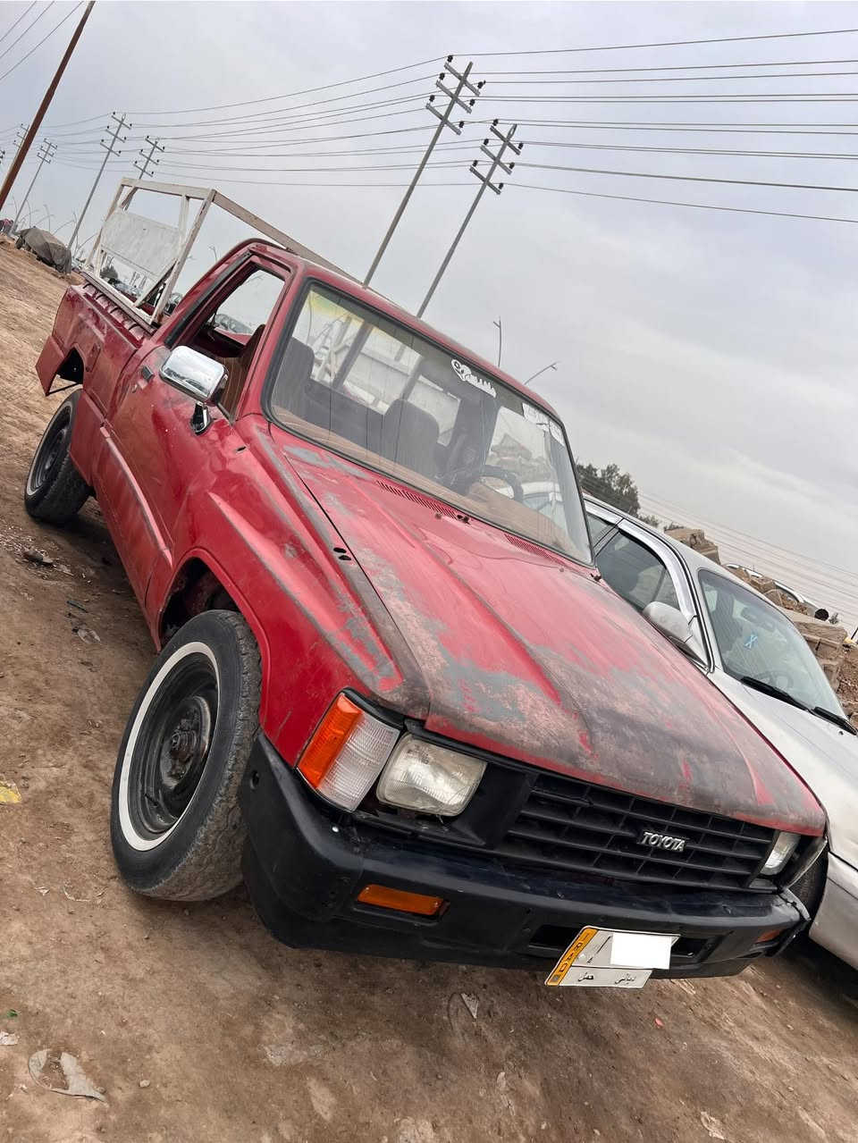 سلام عليكم تيوتا هايلوكس بيكم 1985
للتواصل *********** سـامـي الشمري
السيارة جاهزة كاملة مكملة          بلادية بدون صبغ و لامعجون 
گشرهة نضيف 
مكينة مجفتة قبل اسبوع بعدهة عل سحگ
گير اكسل نضاف
ضفيرة جديدة. كهربائيات كلهة شغالة 
سكن لايت عالي ناصي اشارة دبل اشارة
دوشمة درجة اولة
رقم ديالى الاماني مشروع وطني ثاني يوم تحول
ملاحظة:- السيارة مو مضمومة بل جام خانة ترة عمرهة 40 سنة
السعر :- عارضهة ب { 37 } و بيهة مجال 
(رمش علي وبيك خير و دلل تشلع عيوني)
