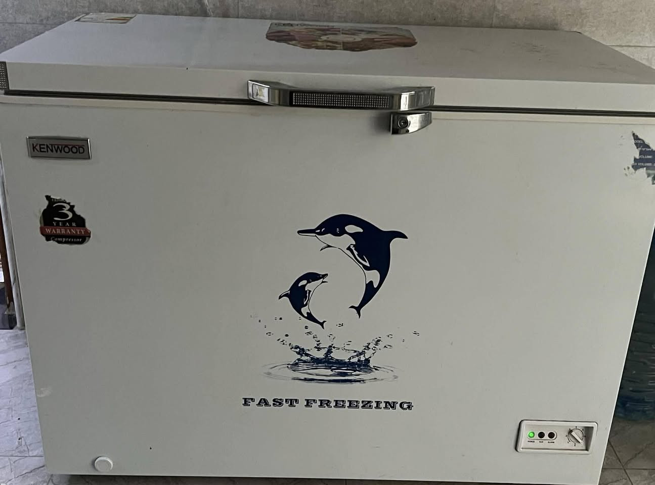 مجمده جديده تجميد يخبل نضافته فول
ماداخله تصليح
مكانها كوت الجديده
سعرة 400بيها مجال
مستعجلين ع بيع


**إذا كنت صاحب هذا الإعلان وتريد حذفه لأي سبب، رجاءا أرسل رسالة إلى الدعم الفني**