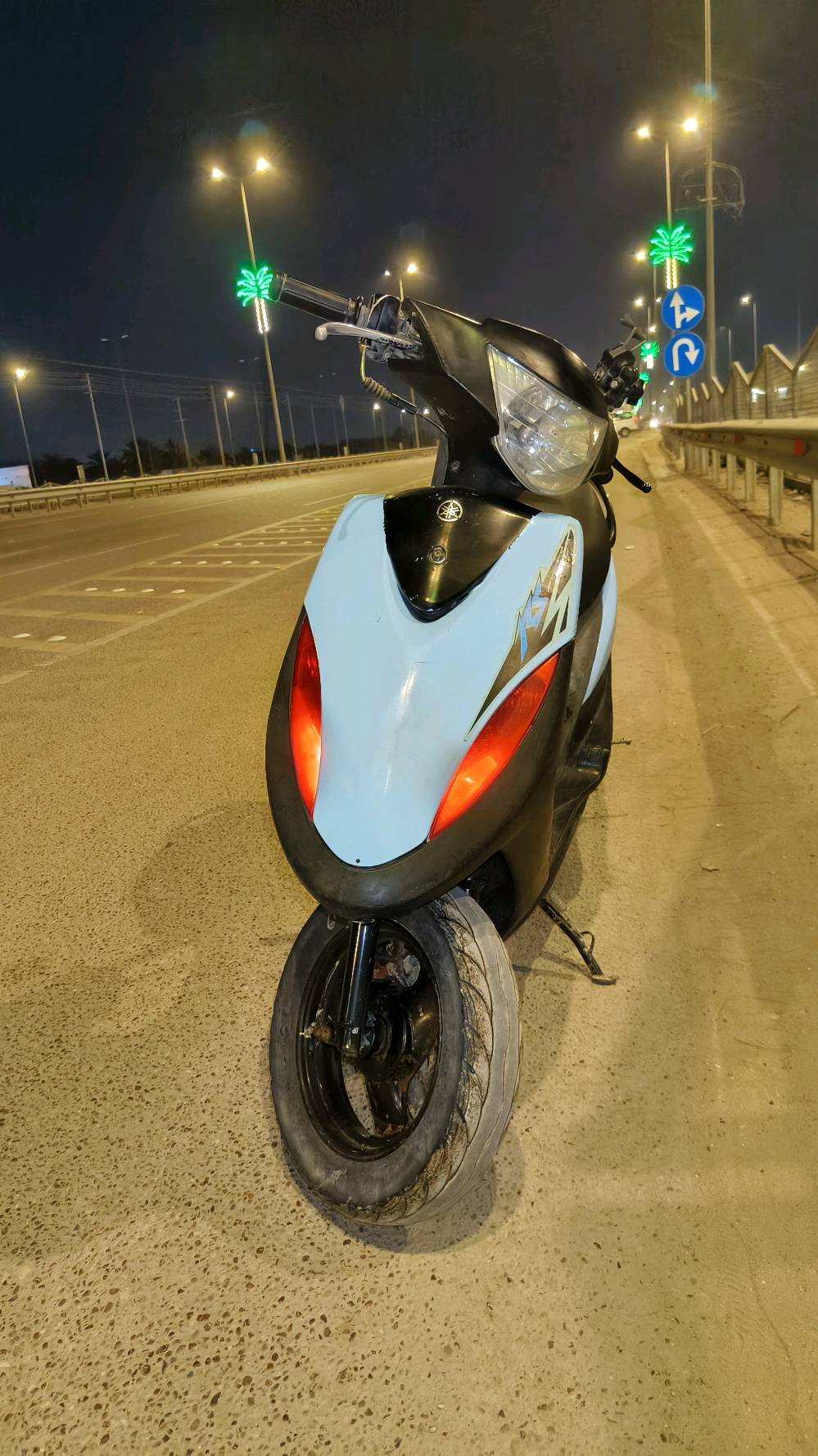 ماكس عدله نضيفه كامله من كلشي بس
كيج السرعه والبانزين ميشتغلن 
والدراجه مبدل بيهه والفات اصليه
الدراجه سابقا ممفتوحه اني مبدلهن ع ايدي تعال وافحص وقتنع... وبيك خير ودلل... مكاني كربلاء.. الشبانات