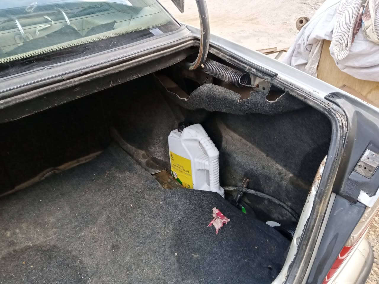 السلام عليكم اخوان من رخصة الادمن المحترم سياره دب موديل ٨٩محور بطه ٥؛٢بسمي سنويه لغاية ٢٩سياره جاهزه من تخم تاير صدر دبلات امامي خلفي جديد درايم شفتات جديده كهربائيات كله شغاله حت تبريد شغال دواخله مقبوله رايده ٥٠ورقه بيه مجال بسيط بالعافيه على الياخذه مابيه كل نقص بس اكو شغله حت اتكونون معرفته السياره فقط الصبح اتأخر بالتشغيل اوهاذه رقمي ***********ناصر مكاني فلوجه
