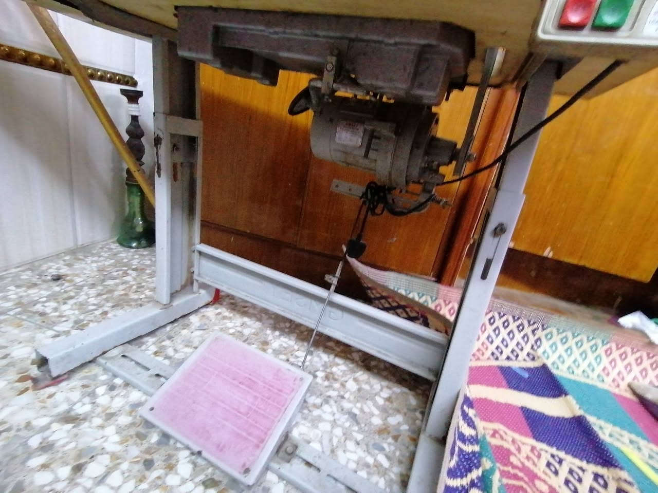 مكينه خياطه الاصليه نظيفه للبيع.. سعرها ٢٢٥ وبيها مجال


**إذا كنت صاحب هذا الإعلان وتريد حذفه لأي سبب، رجاءا أرسل رسالة إلى الدعم الفني**