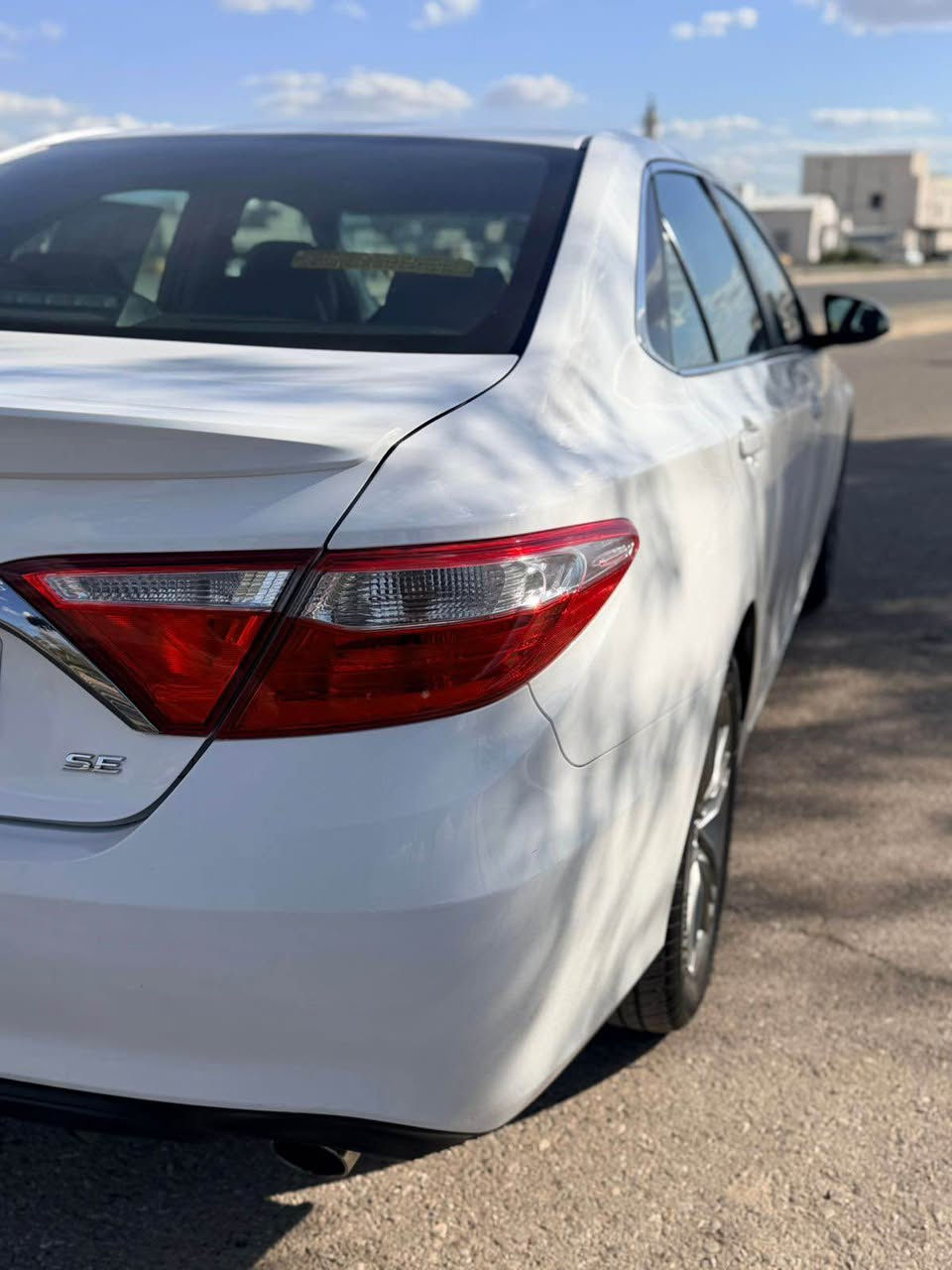 كامري 2017 موصفات SE 
داخل اسود  نص جلد  دبل گير 
رقم و سنوية جديدة 
ماشية 136 mi
كلين السياره سنويه 2030 
 سياره بدون مصرف 
مكان سيارة كركوك
***********
[ سعر 195 وبيه مجال ] كركوك, العراق
