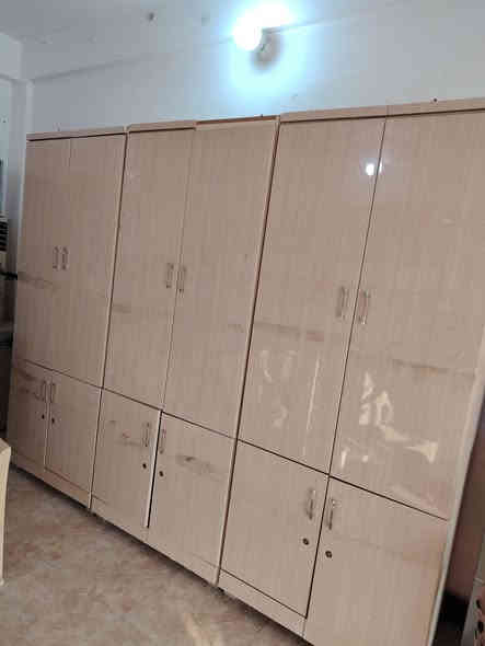 كنتور ٣ قطع كلش نضيف سعر ٢٥٠ الف العنوان الفلوجة حي المعلمين قرب جامع سعد *********** ***********
