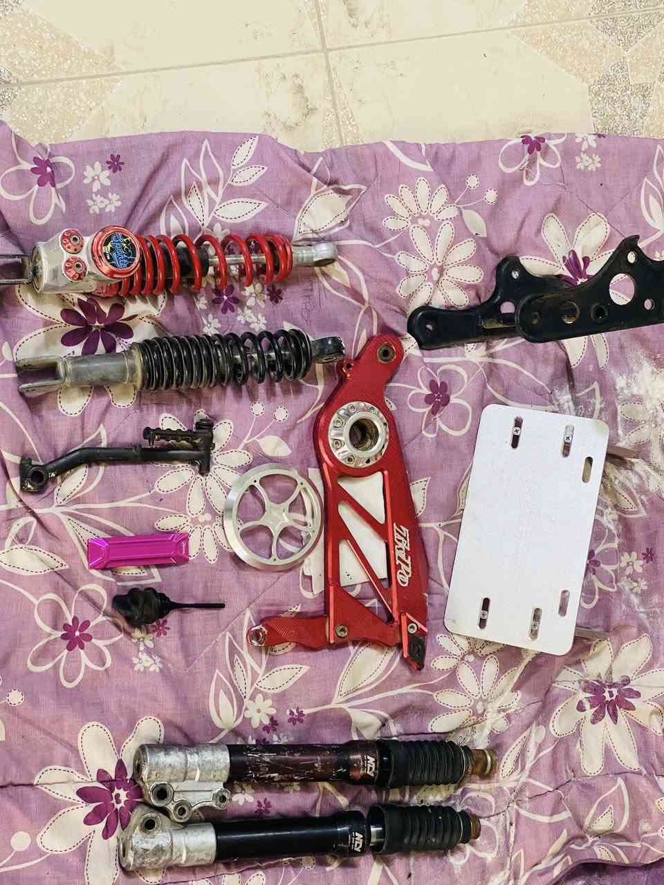 تزويد كله اصلي كشن اربعه ولف جديد هاوزن جيب وشد قبق فلاوين RGSقاعده رقم دبلات بلادي و تجاري قطره هندر شيال صدر Nsyبلادي مكفول نعومه وطسه كلمن وسعره غراض جدد للستفسار***********
