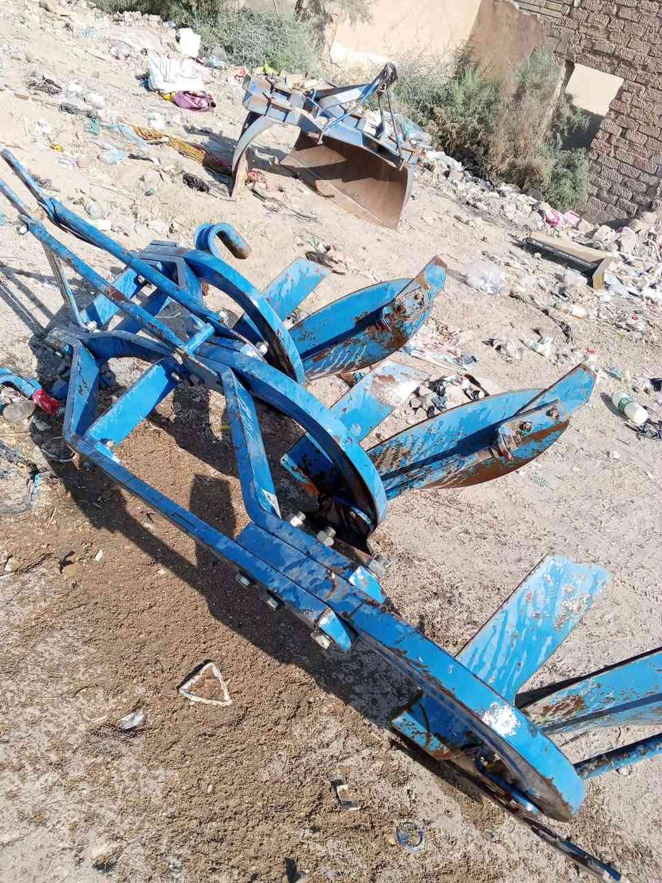سلام عليكم فدان للبيع تركي حجم ١٤ فدان جديد *********** او ***********
