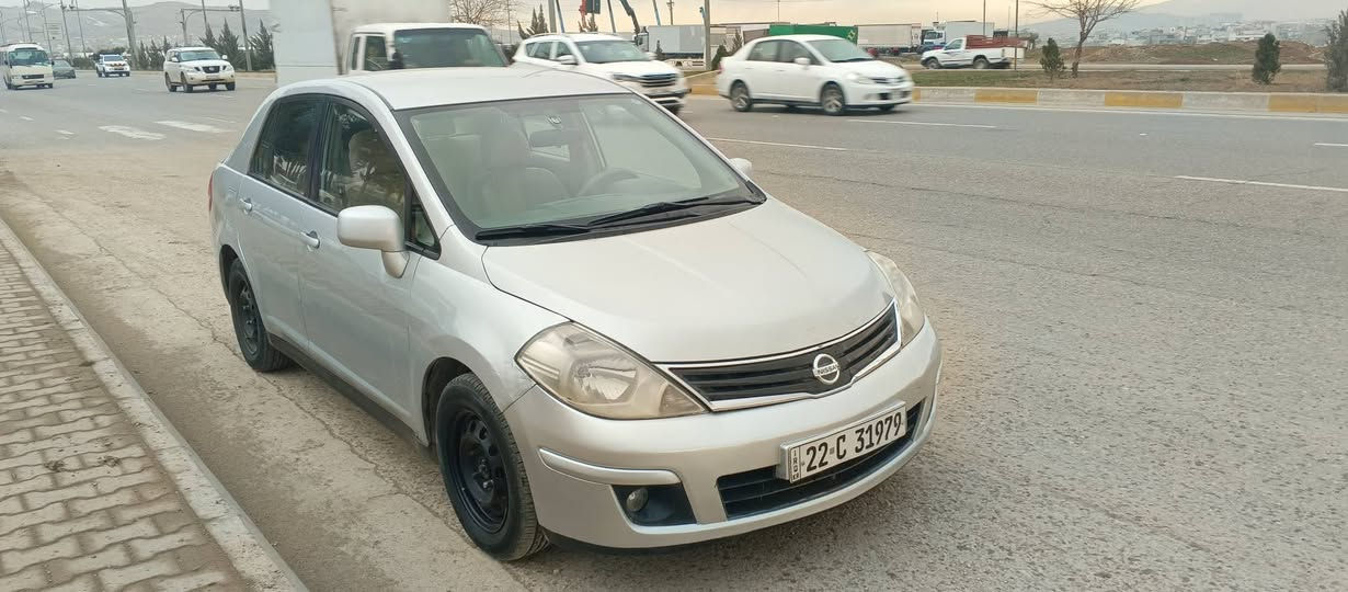 ***********......نیسان تیدا مۆدیل ۲۰۱۲ .سە نە وی تازە یە .دیناری مە سرە ف تیانییە گیڕو مە کینە و تە بریدو توندو تۆڵی بە شە رت .سە یارە کە پارچە و نیویکی بۆیاخە بیدە عمو لیدراو .سعری ٨۹ گە ڵا السليمانية, العراق
