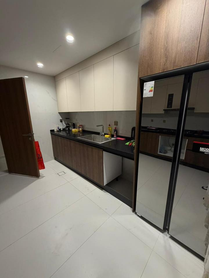 شقة  مؤثثة للايجار 
مجمع بروج السكني 
شارع مطار بغداد الدولي
 مساحة الشقة ١٦١ متر
تحتوي على غرفتين نوم 
للتواصل على الرقم ***********
