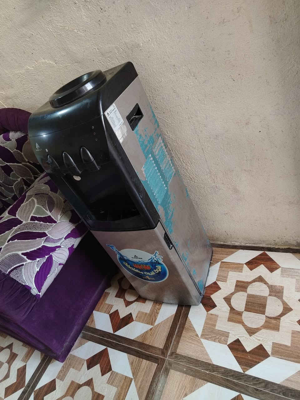 سلام عليكم براد لبيع 100وبي مجال كله شغال *********** وهذا الرقم بي واتساب
