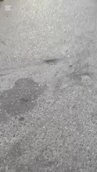 البيت م  ميه وثمانين متر  واجهه 12  متر  ونزال 16,,متر غرفتين فوك وحده...