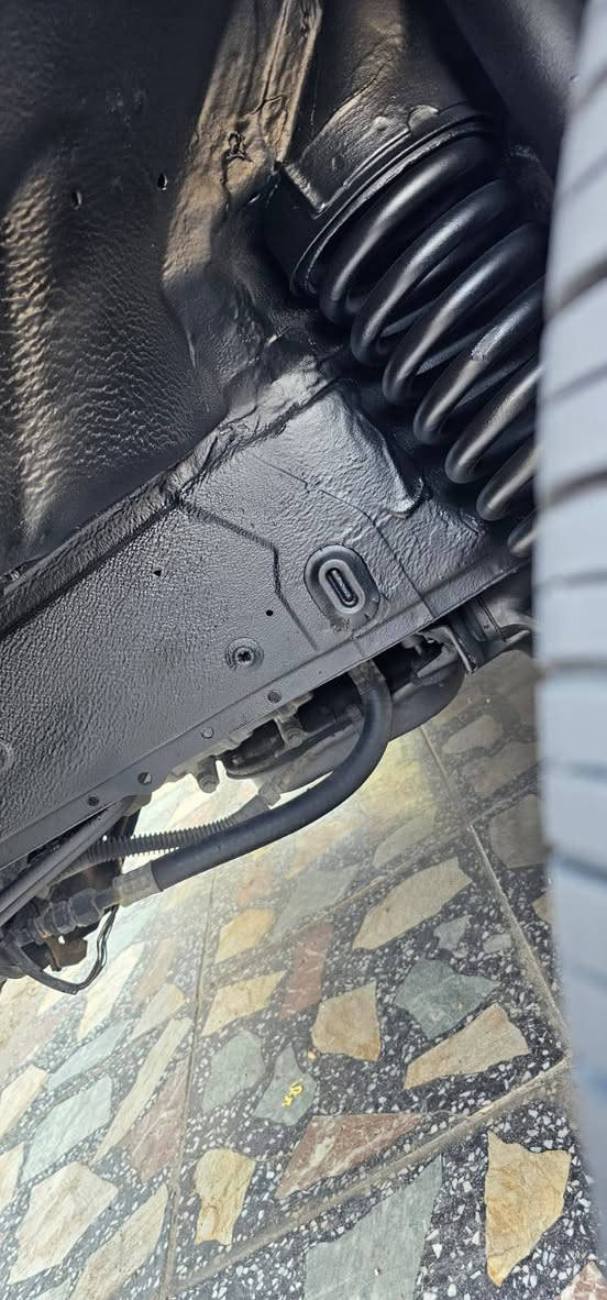 السلام عليكم
جانبو للبيع الحجم 560 أصل

موديل 1989
رقم بغداد 
وارد أمريكي

الون أسود

المحرك 8سلندر ابلاد جديد

حدادية جديدة صدر أمامي خالفي 

تخم تاير

بدون تبديل 

مصبوغة للجمالية

باقي التفاصيل عن طريق الاتصال

العنوان بغداد الكرادة 

رقم الموبايل ***********
