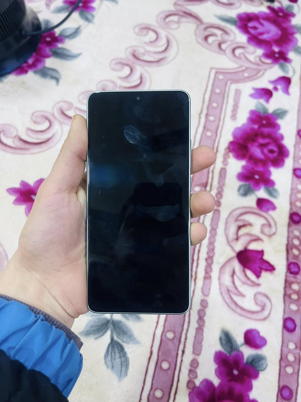 سلام عليكم
تلفون بوكو اكس 7 برو 

ذاكرة 512 رام 12 

كاملً الملحقات

نظيف مابيه اي مشكلة 

مع نسبة بطاريةً99‎%‎ 

السعر 350 ألف قفل

للتواصل ***********
