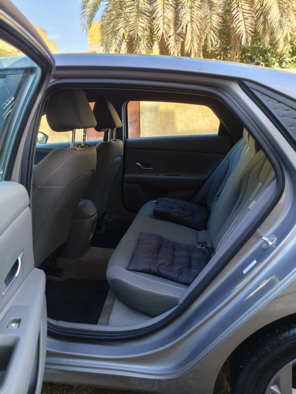 السلام عليكم النترا للبيع موديل 2024
وارد امريكي كفاله السياره بيها بس خلل ميكانيك كير فقط 
مرقمه السياره رقم ذي قار كتاب شهداء 
زيرو السياره ماشيه 12ميل 
مكان ناصرية مركز 
استفسار ***********
