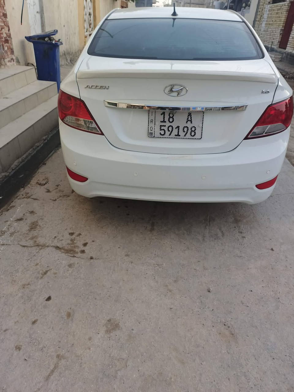 سلام عليكم للبيع اكسنت موديل 2014 فول مواصفات محرك 1600 دوش ما مفتوح عل شركه مواصفات فتحه شاشه كامره خلفيه تحكمات جهتين داخل لونين اشاير بلمري 5ويل كب كروم فول لفول سياره على ايدي من الشركه بيها جاملغ مبدل اصلي والباقي مكفوله كفاله عامه كير محرك حداديه كله كفاله عامه ماشيه 110 اصل عدتتها مال الشركه موجوده حتى من البارد مكفوله وبسمي كبل عقد مروري السعر 100 وبيها مجال بسيط ***********  *********** مكاني بابل القاسم
