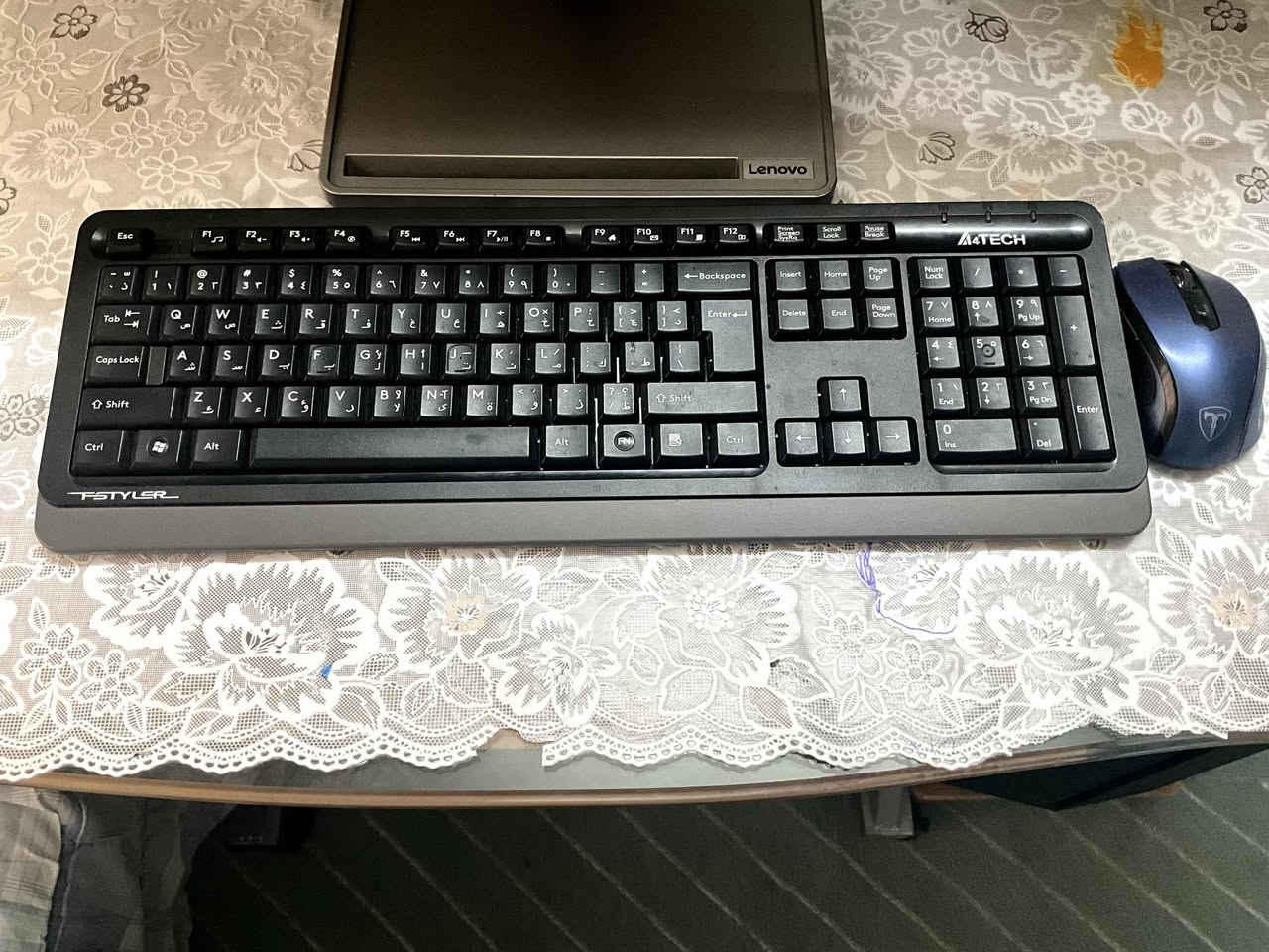 حاسبة دسكتوب نظيفة جدا واستخدام قليل.. المواصفات في الصور .. مع شاشة حجم 29 من شركة لينوفو والملحقات موجود في الصور .... اخذته  مع ملحقاته من شركة النبع عدا الميز... محاي استفاد منها لان عندي لابتوب استخدمه.. مع ميز بسيط .. بغداد, العراق


**إذا كنت صاحب هذا الإعلان وتريد حذفه لأي سبب، رجاءا أرسل رسالة إلى الدعم الفني**