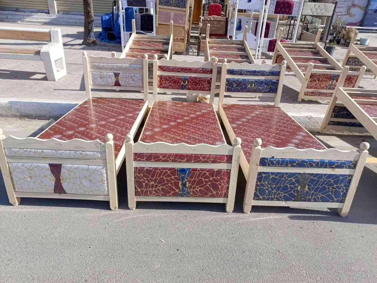 جرابي دوشمه وفلونكه نفر واحد
الطول 195
عرض 85 
متوفر جميع الالوان والقياسات 
متوفر خدمة توصيل داخل بغداد 
واتساب ***********
