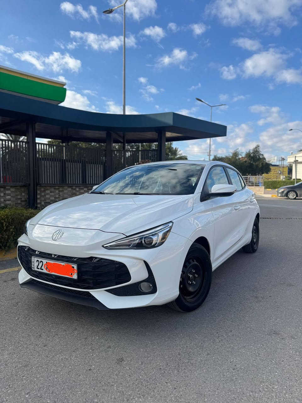 سيارات 🚘 MG3 موديل 2024
ضمان6 سنوات( رقم اربيل )
‎المحرك 1500 تنفس طبيعي 
‎كير اوتماتيك 
‎شاشة  كار بلي واندرويد 
كامره خلفية
تحكم ستيرن جهتين 
لايت + بك لايت Led
‎حساسات خلفيه
حساس ضغط اطارات

عداد المسافه 25 الف كيلو متر
السعر 102
مكان سياره كركوك 
اتصال *********** كركوك, العراق
