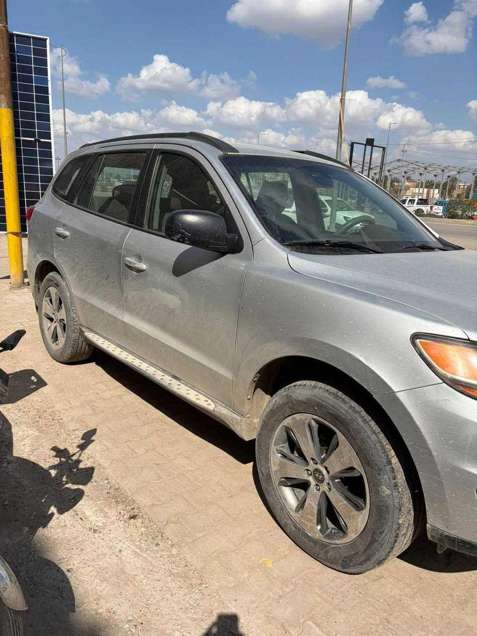 سنتافي امريكي موديل ٢.١١
٤ سلندر 
بيها قطعة صبغ وحده  بدون دواخل
٢٤٠٠ مكينة
٥ مقاعد
بيها منظومه غاز كاملة
***********
***********
