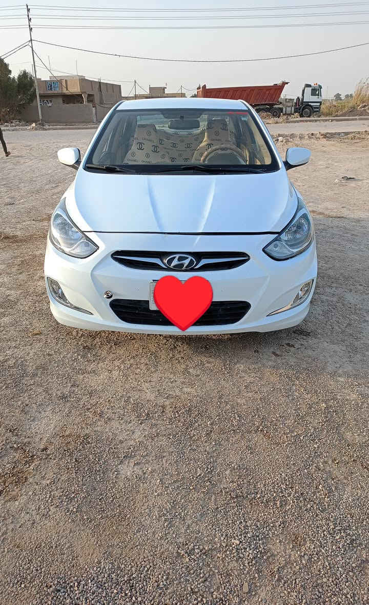 اكسنت 2013وارد خليجي السياره بيها رشات صبغ مكينة 1600رقم ذي قار سنويه ل27 سيارة  جاهزة مابيها نقص مكاني ب واسط سعر 84وبيها مجال بسيط رقم ***********
