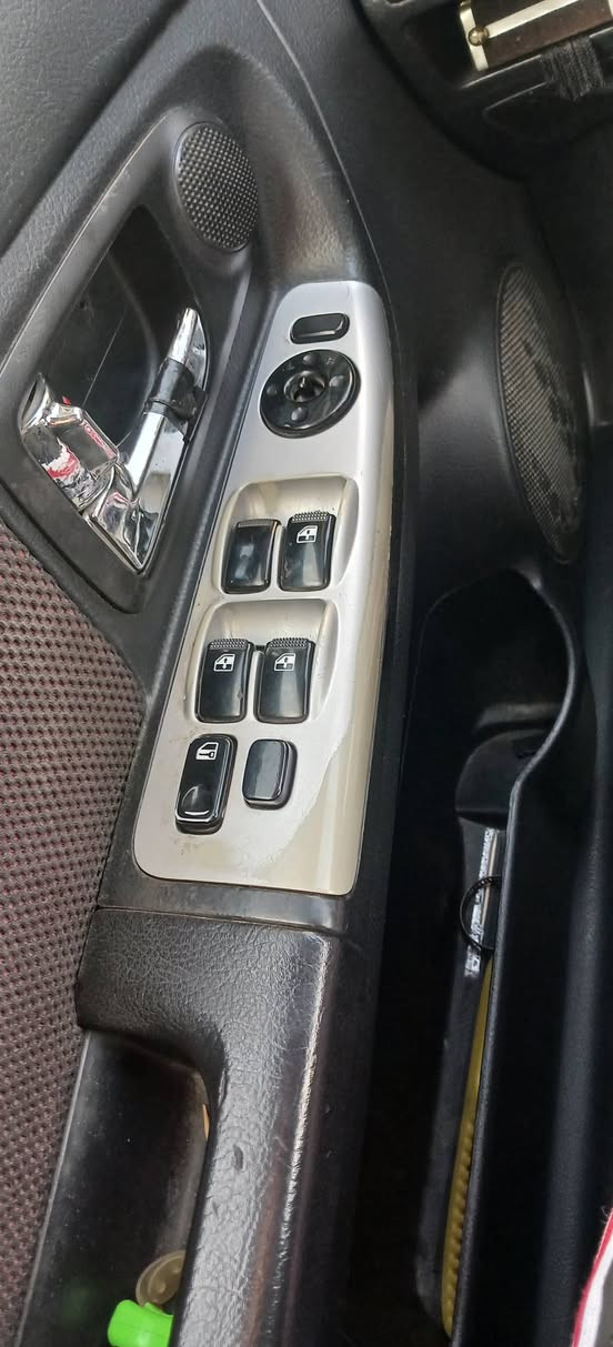 السلام عليكم كيا سيراتو اللبيع خليجي موديل ٢٠٠٨ بيه صبغ باب او جاملغ خلفي اثر شخوط بدون معجون كشنات جلد +تدفئه  مري شفط صدر امامي خلفي  ابي اس  بريك  او ٤ دسك امامي خلفي او تبريد سياره مابيه نقص  ابسمي  مكاني بغداد ***********
