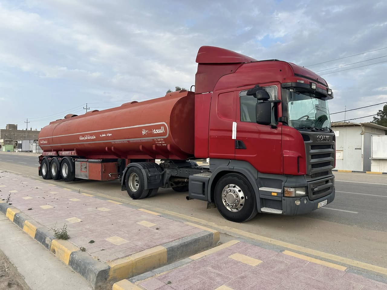 السلام عليكم سكانيه لبيع مديل2005 رقم سليمانيه سنويه ل2031 بسمي مكينه 420اربع خطوط مكينه كير شاصي مكفول تانكي السجاد تخم تاير راس وعربانه سياره جاهزه لعمل تكيال جئ بي إس تصريح امني تبريد شغال وبيه بويلر كامله سياره الاستفسار اكثر ***********  السعر ٣٤٠ وبيه مجال مكان سياره نجف
***********
