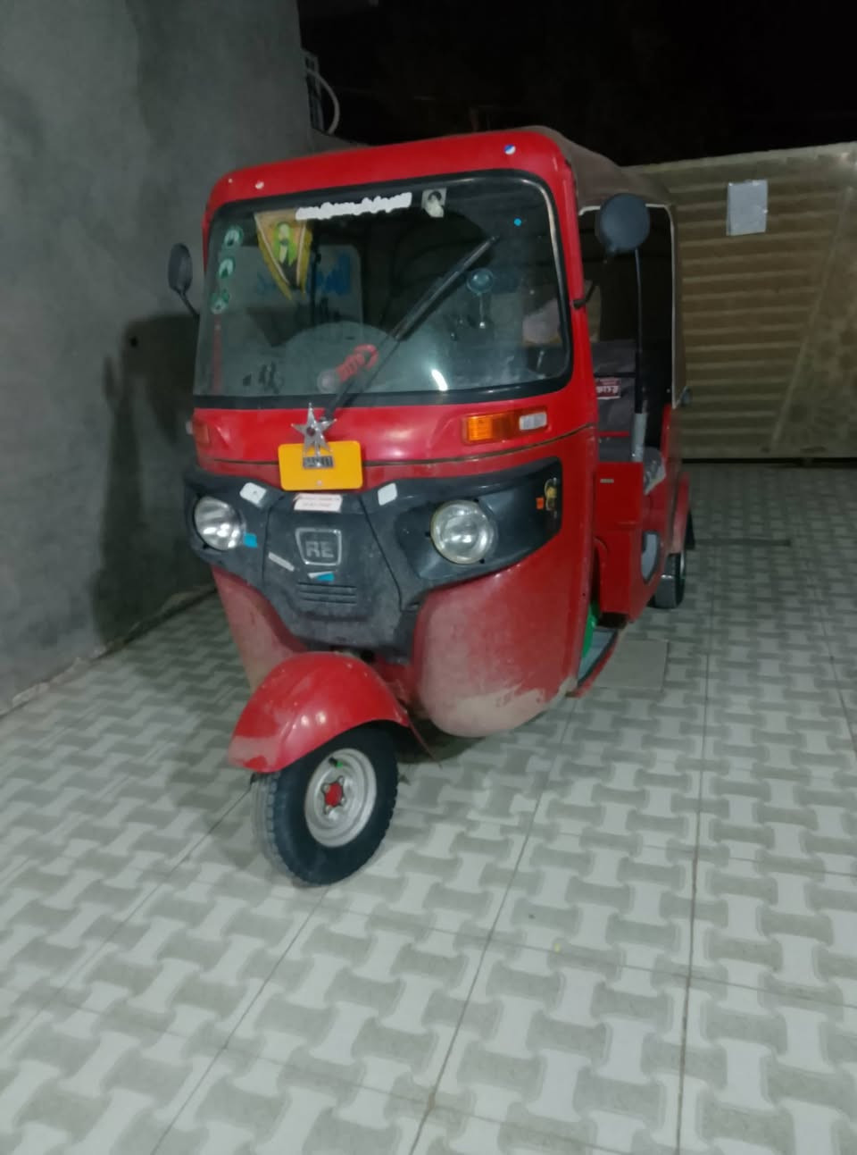 لبيع موديل 18 شهر 12مكينه اكسن خير من الله بيه بس دوس معمره تكتك كله بلاد أوراق بسمي سعر 5 وبيه مجال بسيط مكاني بغداد المحموديه ***********
