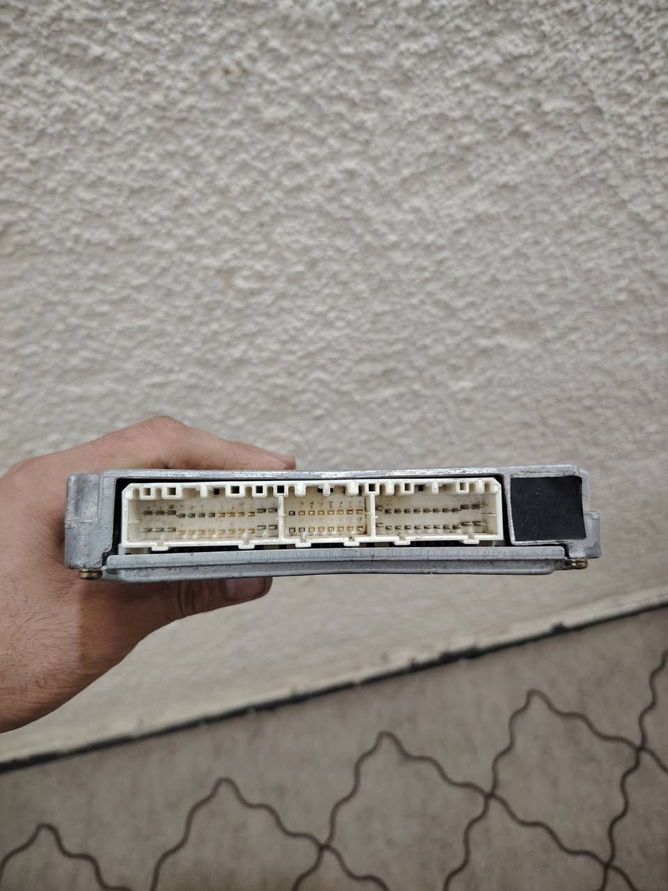 السلام عليكم غراض ونجي عقل وتورباين سعر الواحد ٧٥ المكان ديالى بعقوبة *********** شرط التورباين مامشدوده بعدهه بدهنه
