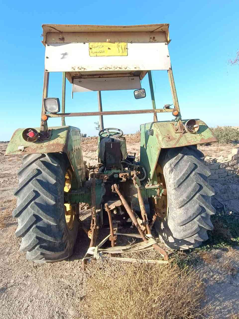 مكينه للبيع جوندير موديل 82 مع الاليات
دسك وفدان وعربانه وناثوره 
الاتصال على الرقم 
***********
