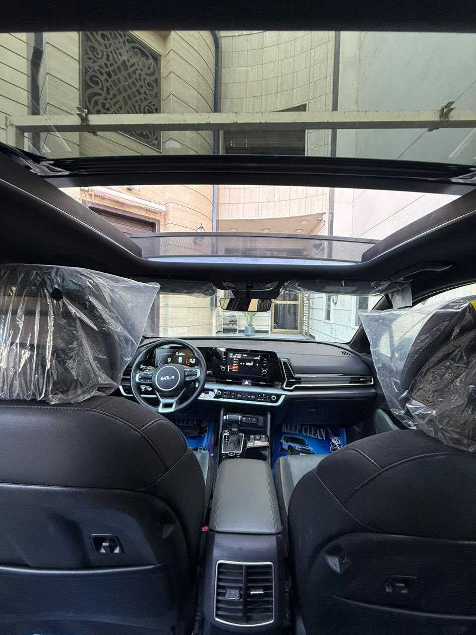 السلام وعليكم
للبيع سبورتج ٢٠٢٤
فول مواصفات بانروما
وكالة NIM 
رقم اربيل الجديد 
هزة وبراد جديد
ماشية 7000

المواصفات:-
بصمة تشغيل
بصمة ابواب
تشغيل عن بعد
صندوق كهرباء
فتحة سقف بانراما
محرك٢٠٠٠
ويل كب كروم
شاشاة اصلية
كامرة خلفية
حساسات امامي 
حساسات خلفية
رادار امامي 
نقط عمياء
تحديد مسار 
هند بريك دكمة
كشنات جلد
هيتر كشنات 
هيتر استيرن
تحكم استيرن
اوهو هولد 
درايف مود 
سبورت ايكو
 نورمال سمارت
شفتات استيرن
ليدات امامي
بكلايت ليد 
لايتات زنون
مخارج شحن تايب سي
شحن واير ليس
اويالة كروم 

السيارة مكفولة كفالة عامة
من الدعامية للدعامية
والشخط والرصعة والخدش
رقم اربيل الجديد
اي استفسار تعال خاص او اتصل
***********
عنواني بغداد حارثية
