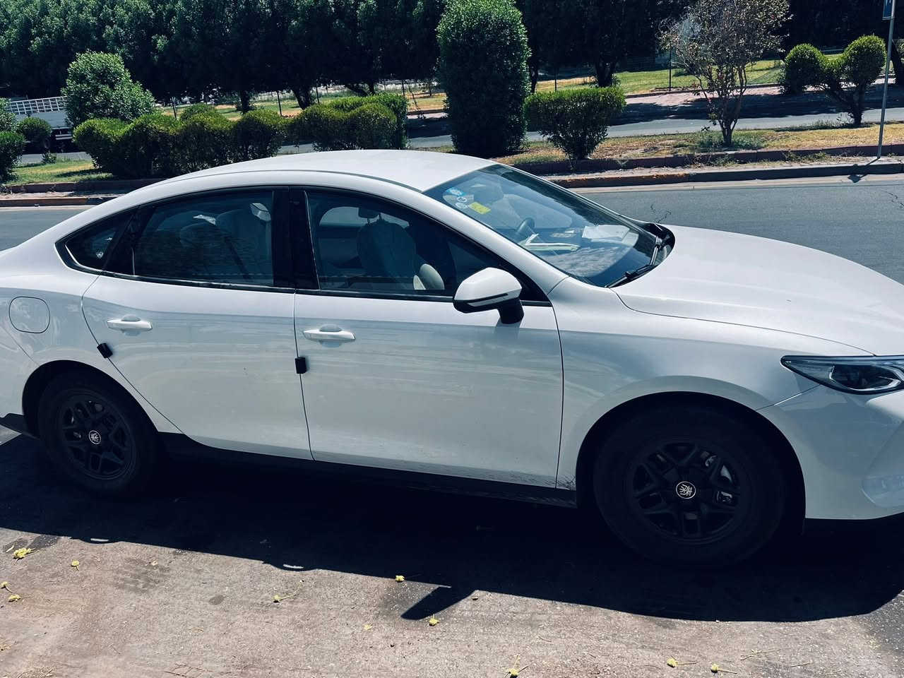 BYD Qin Plus للبيع
موديل 2025
الممشى الكلي ١٩ كيلو قابل للزيادة
مواصفات السيارة عادية
داخل ابيض
اضواء ترحيب led
اشاير بالمري
كامرة خلفية و حساس خلفي
السيارة كفالة عامة
غراضها شاحنة و المادة فقط
السعر : ١٨ مليون و ٧٠٠ الف السيارة رقم بغداد بأسمي .
العنوان بغداد.حي الجهاد
استفسار اكثر ***********
