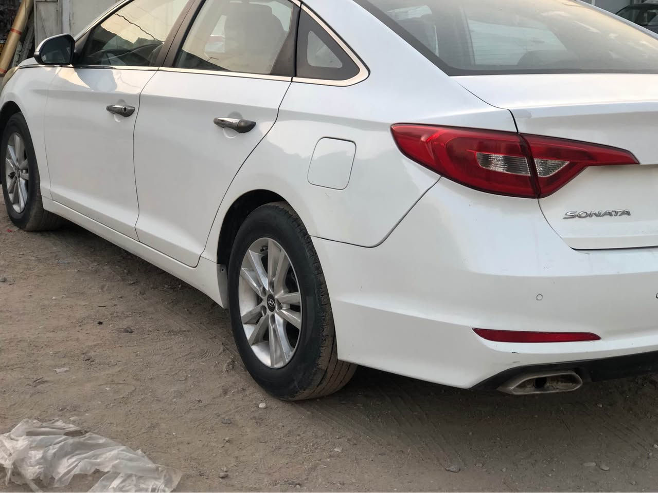 السلام عليكم
سوناتا للبيع 2016 خليجي رقم ذيقار تحويل ثاني يوم
بيها صبغ احزام مكينه 2400  وتبريد قطعتين وللتواصل *********** البصرة, العراق
