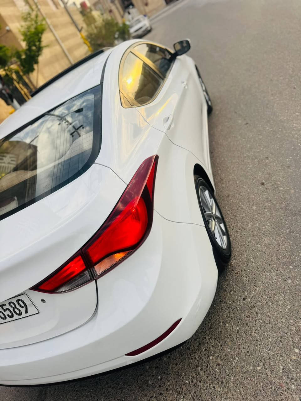 السلام عليكم 
النترا 2015 خليجي محرك 1800 فول مواصفات

كفاله عامه من كلشي  كفاله من الضربة والصبغ و البارد وحتى من الشخط

ماشية 116 
بس لليدور جديد
رقم بصرة الانكليزي هزة جديدة سنوية 2028 

سيارة جديدة كلش وكفالة عامه حتى من الزلغ 
سبير الشركة ما نازل 
تخم تاير جديد 
حدادية زيرو
السعر 133 وبيها مجال بسيط للشراي
للاستفسار ***********
مكان السيارة بصرة ابو الخصيب / ابو الجوزي
