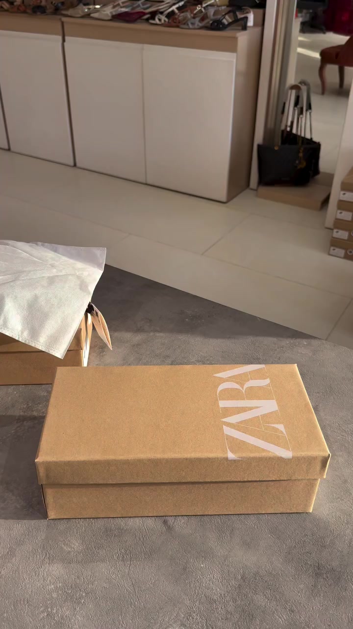 @bahaa_ck New Arrival summer collection 2026 
أحدث أصدارات لزارا كعب …  5سم دبان طبي 💯 … كوالتي عالي.
متوفر ب3 ألوان…….قياسات الموديل :37 الى 41.
______________
للطلب والاستفسار ارسالة صورة الموديل 📩الى الصفحة+ القياس
او الاتصال عل الرقم *********** (واتساب,فايبر ) 
_______________
-الديوانية / أم الخيل / مقابل جامع ابراهيم الخليل /مجاور مستر ابل للموبايلات
توجد خدمة توصيل لكل محافظات العراق 👍🏻
ليصلكم كل جديد تفاعل مع المنشور او اضغط على خيار 
المشاهدة اولا 🌹
‏ #shose #bag #fashionable on #بهاءللأحذيةوالحقائب #model
