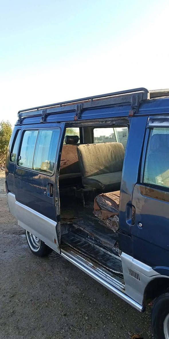 سلام عليكم كيه لبيع الموديل 1993السنويه2028  محرك كير وكسن مكفول كفاله عامه 🧿  تخم تاير السعر 45وبيه مجال المكان الفلوجه ***********رقم الهاتف
