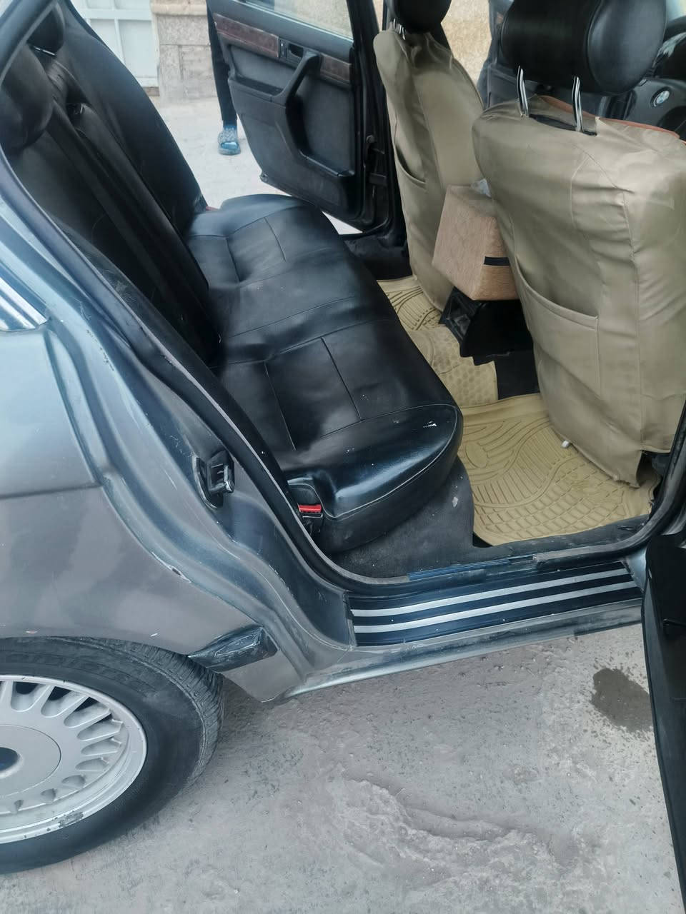 سلام عليكم اخوان بيئم 735موديل 1991البيع او مراوس بس يرادله ترتيب بصيط كشنات كهرابيه ويل كب شمسي كير ومحرك بحله جيده كشنات جلد المكان بغداد الحصوه ابو غريب ***********
