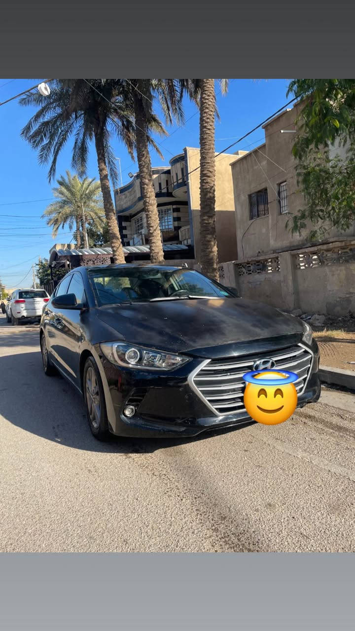 من رخصه الادمن 
النترا ٢٠١٨ حلوه السياره و دواخل جديده ماشيه ١٠٦ الف السياره مابيه نقص ترايها يخبل مال زيرو السعر ١٠٦٠٠$ بدفتر و ٦ ورقات شوف صور الحادث والسيارة  بيه ٥ قطع اني ابيع حزام مكان السياره زيونه للتواصل *********** بغداد, العراق
