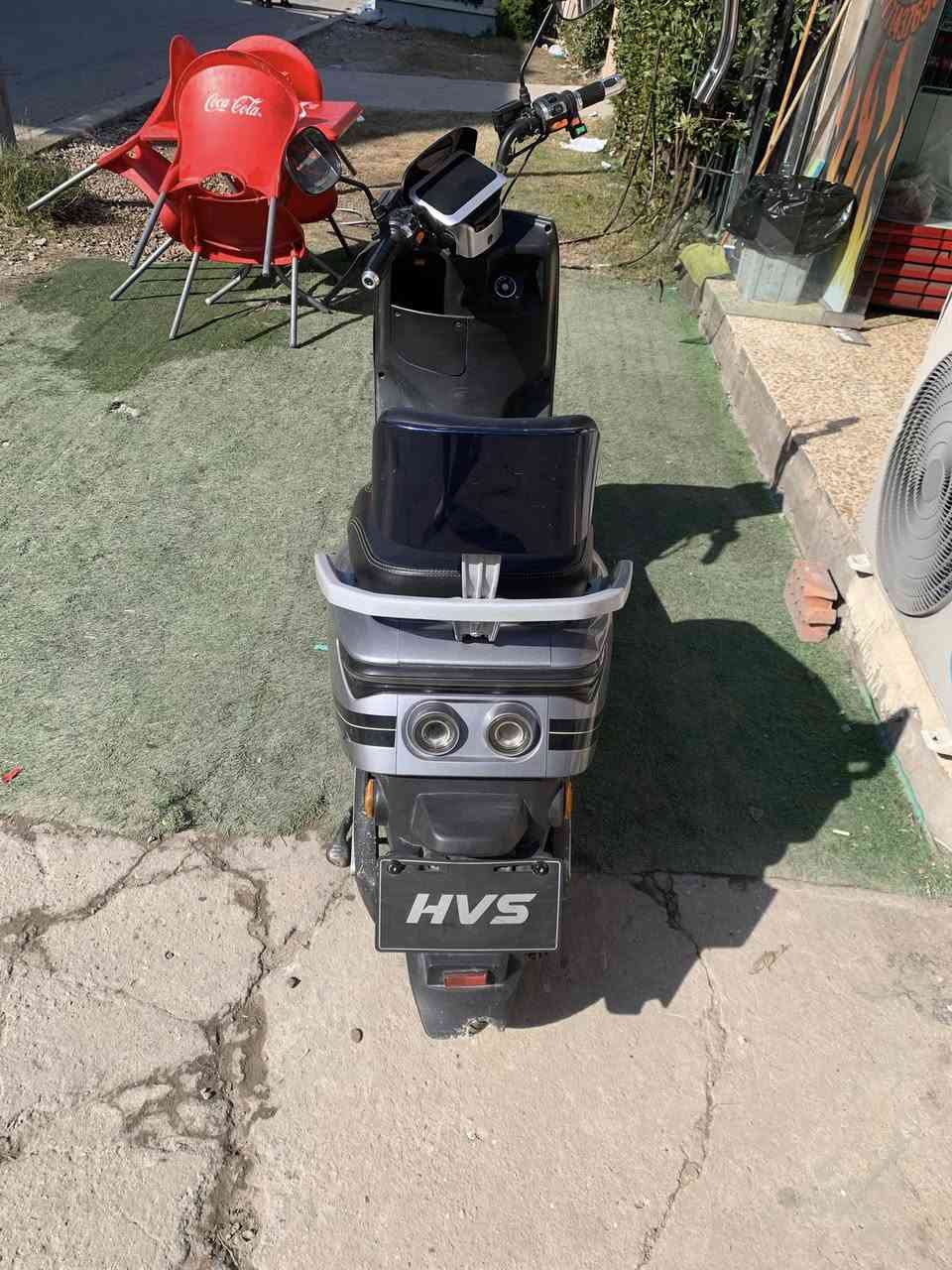 السلام عليكم دراجه شحن للبيع ٦ بطاريات بحاله جيده قفلها ٣٠٠ نظيفه نقصها كيج السرعه ميمشي وماكن السويج مرات يشكل تشتغل بصمه  مكاني شقق زيونه ***********
