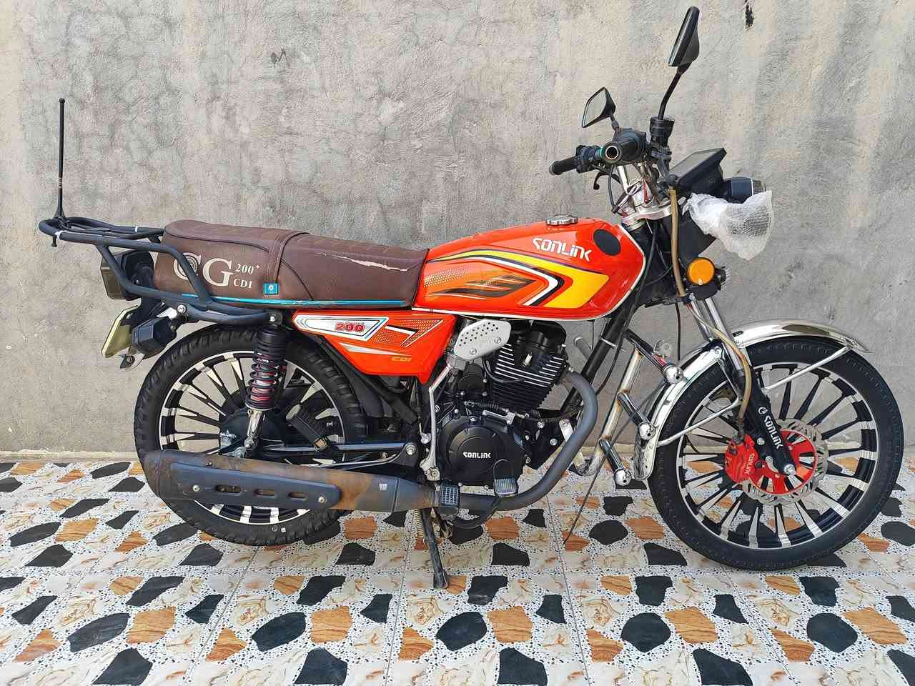 دراجه ايراني للبيع موديل 24 زيرو محرك 200 السعر 875 بيها مجال ***********
