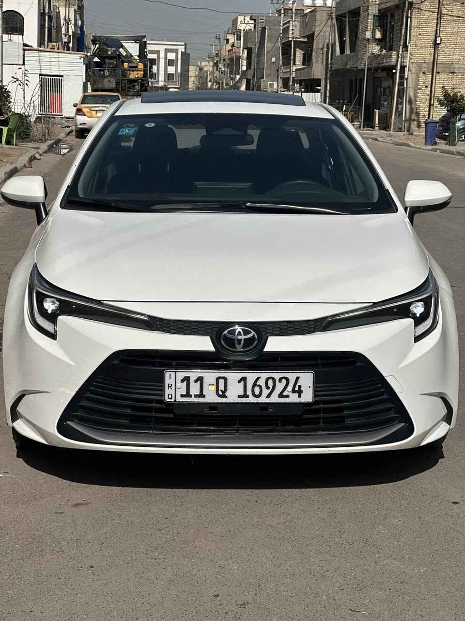 السلام عليكم من رخصه الادمن 

كورلا هايبرد موديل 2024تجميع صيني شكل الامريكي 

ماشيه:30km
موصفات السياره 
بصمه 
فتحه 
تحكم سترين 
شاشه جبيره 
هند بريك كهرباء 
كشنات جلد 
تحديد مسار 
اوتو هولد 
رادار امامي خلفي 
كامره خلفيه 
٣ مودات قياده 
بصمات ثنين 
سياره خير من الله وما ناقصه شي ابد يوجد بارد في الباب الخلف السائق  والباقي موضح بالصور 
مكان السياره بغداد 
السعر/142ورقه
الاستفسار 
 ***********‏
