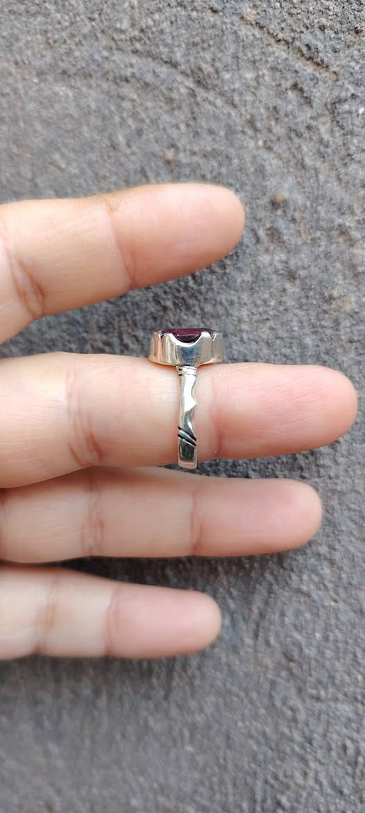 ياقوت افريقي فرط الرمان نواعم شبابي صياغه يدويه الفضه 925 قطعة نازكه وجميله السعر
خاص


**إذا كنت صاحب هذا الإعلان وتريد حذفه لأي سبب، رجاءا أرسل رسالة إلى الدعم الفني**