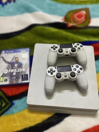 بلي 4 • يدات ثنين • قرص فيفا