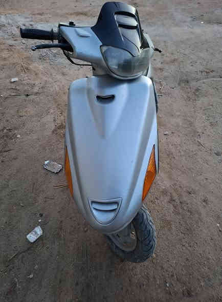 سلام عليكم دراجه للبيع فحل مامفتوحه دراجه نشطه عايزه باتري رايده ب 400او بيه مجال متواجد ماسنجر ***********
