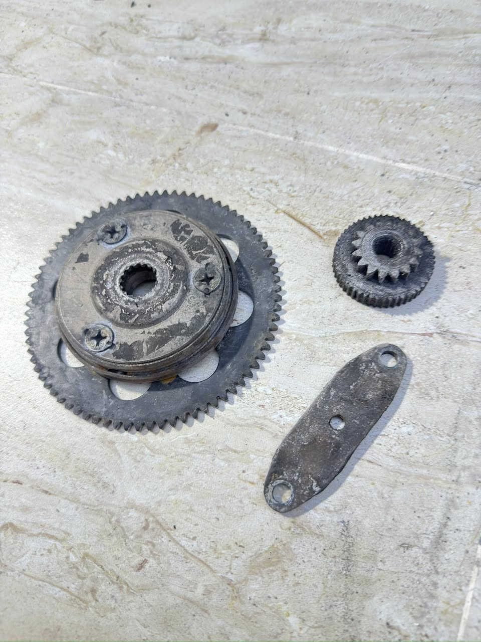 غراض ماكس للبيع
كلج أمامي سعره ( 15 )
شيال محرك سعره ( 12 )
راجز و دشلي مال سلف سعره ( 12 ) 
الشراي يجي خاص 
مكاني حلة حي نادر


**إذا كنت صاحب هذا الإعلان وتريد حذفه لأي سبب، رجاءا أرسل رسالة إلى الدعم الفني**